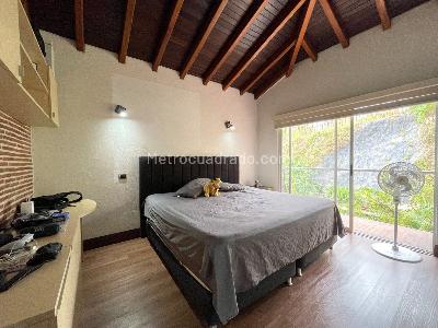 Casa de 4 alcobas en venta en Aves Maria, Sabaneta, 470 m² · foto 14 de 20