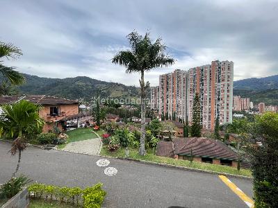 Casa de 4 alcobas en venta en Aves Maria, Sabaneta, 470 m² · foto 20 de 20