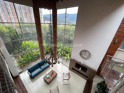 Casa de 4 alcobas en venta en Aves Maria, Sabaneta, 470 m² · foto 3 de 20