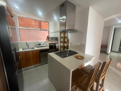 Apartamento de 3 alcobas en arriendo en Castropol, Medellín, 116 m² · foto 2 de 15