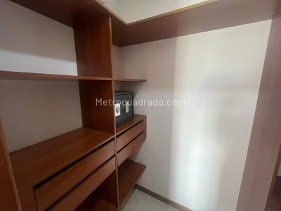 Apartamento de 3 alcobas en arriendo en Castropol, Medellín, 116 m² · foto 10 de 15