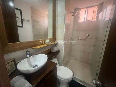 Apartamento de 3 alcobas en arriendo en Castropol, Medellín, 116 m² · foto 12 de 15