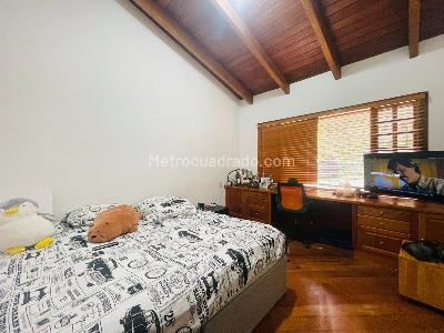 Casa de 4 alcobas en venta en Escobero, Envigado, 500 m² · foto 7 de 20