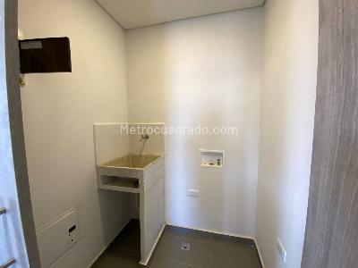 Apartamento de 2 alcobas en arriendo en Barro Blanco Y Zona Franca, Rionegro, 76 m² · foto 8 de 17