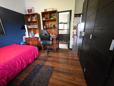 Casa en venta en Loma Del Esmeraldal, Envigado · foto 11 de 19