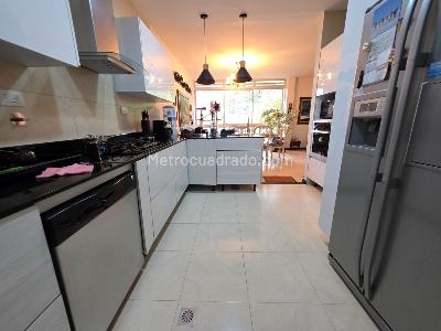 Casa en venta en Loma Del Esmeraldal, Envigado · foto 5 de 19