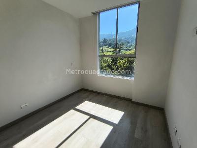 Apartamento de 3 alcobas en venta en Envigado, Envigado, 73 m² · foto 9 de 16