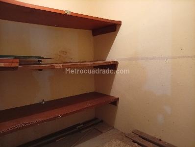 Apartamento de 5 alcobas en venta en Ferrini, Medellín, 223 m² · foto 12 de 19