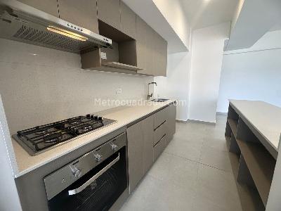 Apartamento de 3 alcobas en arriendo en Las Vegas, Envigado, 92 m² · foto 3 de 16