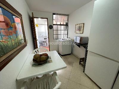 Apartamento de 4 alcobas en arriendo en Laureles, Medellín, 130 m² · foto 10 de 15