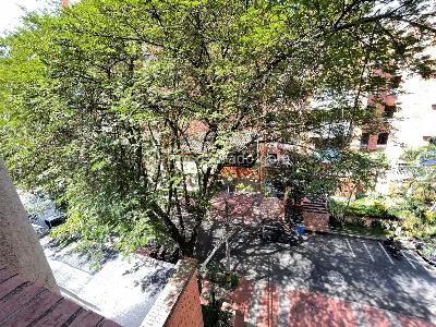 Apartamento de 4 alcobas en arriendo en Laureles, Medellín, 130 m² · foto 15 de 15