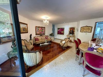Apartamento de 4 alcobas en arriendo en Laureles, Medellín, 130 m² · foto 4 de 15