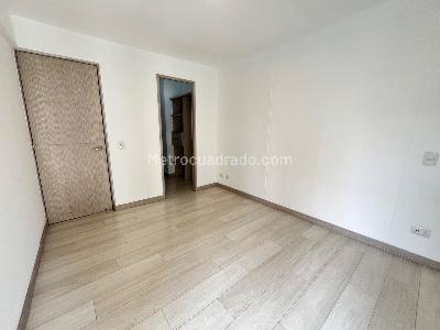 Apartamento en arriendo en Tres Esquinas, Sabaneta · foto 10 de 19