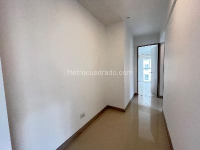 Apartamento en arriendo en Tres Esquinas, Sabaneta · foto 8 de 19