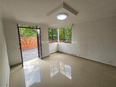Apartamento en arriendo en Santa Maria De Los Angeles, Medellín · foto 3 de 15