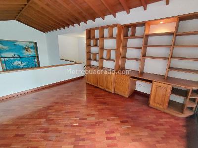 Apartamento de 3 alcobas en arriendo en Conquistadores, Medellín, 175 m² · foto 2 de 18