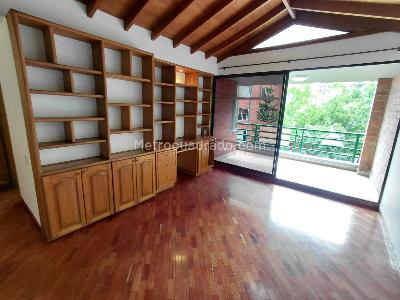 Apartamento de 3 alcobas en arriendo en Conquistadores, Medellín, 175 m² · foto 3 de 18