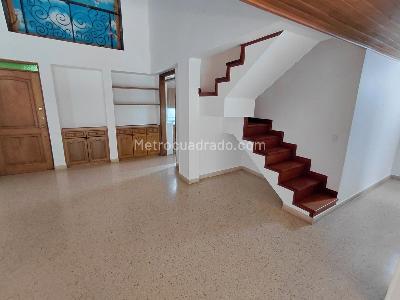 Apartamento de 3 alcobas en arriendo en Conquistadores, Medellín, 175 m² · foto 4 de 18