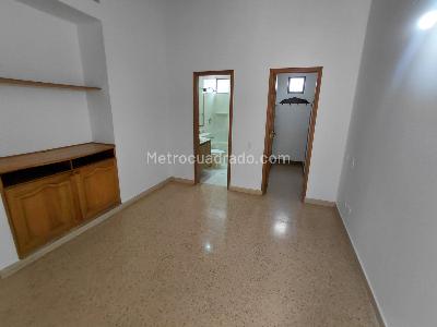 Apartamento de 3 alcobas en arriendo en Conquistadores, Medellín, 175 m² · foto 9 de 18