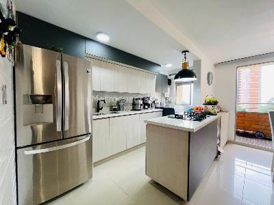 Apartamento en venta en Ditaires, Itagüí · foto 3 de 20
