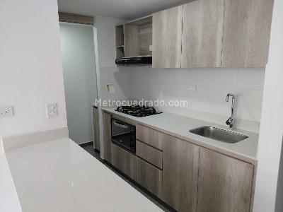 Apartamento de 2 alcobas en arriendo en Santa Fe, Medellín, 47 m² · foto 2 de 11