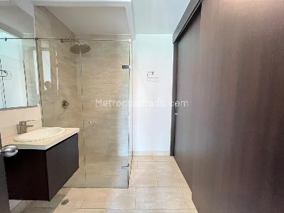 Apartaestudio en venta en Llanogrande, Rionegro, 57 m² · foto 8 de 10