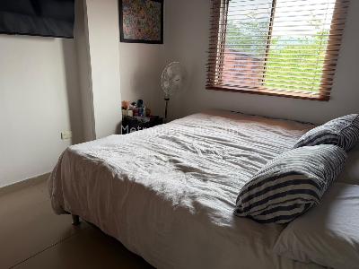 Apartamento de 2 alcobas en venta en El Poblado, Medellín, 82 m² · foto 10 de 14