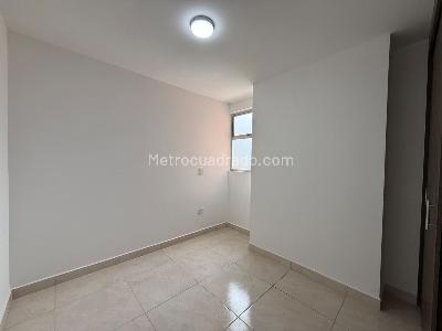 Apartamento de 3 alcobas en arriendo en Maria Auxiliadora, Sabaneta, 70 m² · foto 4 de 10