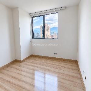 Apartamento de 3 alcobas en arriendo en El Poblado, Medellín, 94 m² · foto 8 de 16