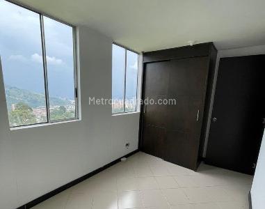 Apartamento en venta en San Antonio De Prado, Medellín · foto 8 de 12