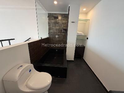 Apartamento de 1 alcoba en arriendo en El Poblado, Medellín, 100 m² · foto 10 de 12