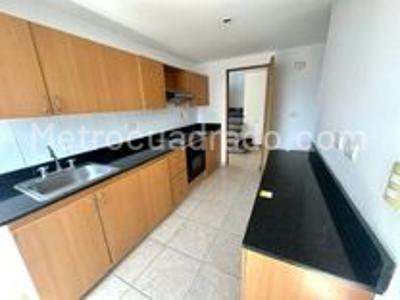 Apartamento de 3 alcobas en arriendo en Los Balsos, Medellín, 134 m² · foto 4 de 15