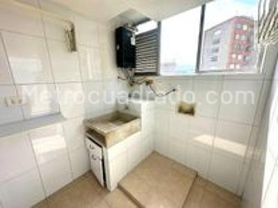 Apartamento de 3 alcobas en arriendo en Los Balsos, Medellín, 134 m² · foto 13 de 15