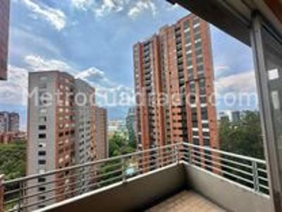 Apartamento de 3 alcobas en arriendo en Los Balsos, Medellín, 134 m² · foto 14 de 15
