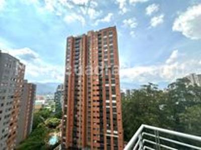 Apartamento de 3 alcobas en arriendo en Los Balsos, Medellín, 134 m² · foto 15 de 15