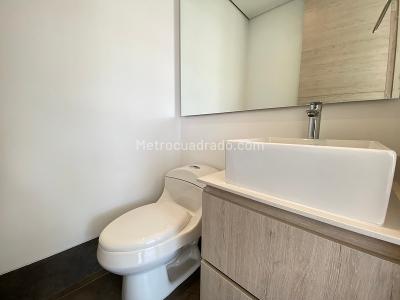 Apartamento de 1 alcoba en arriendo en Los Balsos, Medellín, 68 m² · foto 7 de 11