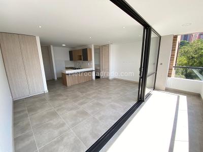 Apartamento de 1 alcoba en arriendo en Los Balsos, Medellín, 68 m² · foto 9 de 11
