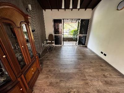Casa de 4 alcobas en arriendo en Simon Bolivar Laureles, Medellín, 400 m² · foto 11 de 18