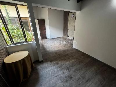 Casa de 4 alcobas en arriendo en Simon Bolivar Laureles, Medellín, 400 m² · foto 9 de 18