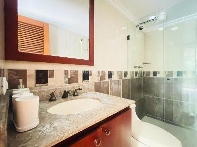 Apartamento en venta en El Poblado, Medellín · foto 13 de 18