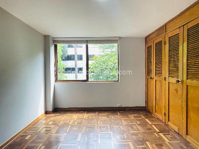 Apartamento en venta en El Poblado, Medellín · foto 7 de 18