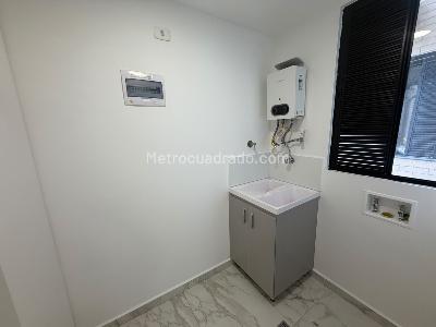 Apartamento de 3 alcobas en arriendo en El Poblado, Medellín, 100 m² · foto 16 de 17