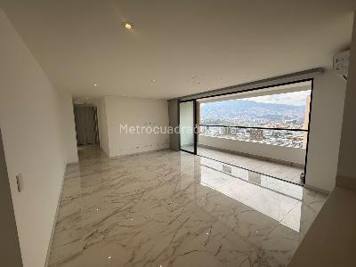 Apartamento de 3 alcobas en arriendo en El Poblado, Medellín, 100 m² · foto 2 de 17
