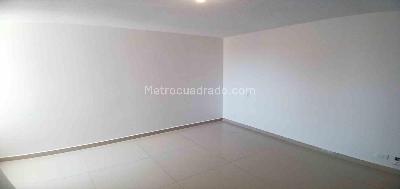 Apartamento de 3 alcobas en arriendo en Loma De Los Bernal, Medellín, 67 m² · foto 10 de 17