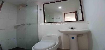 Apartamento de 3 alcobas en arriendo en Loma De Los Bernal, Medellín, 67 m² · foto 14 de 17