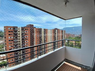 Apartamento de 3 alcobas en arriendo en Loma De Los Bernal, Medellín, 67 m² · foto 17 de 17