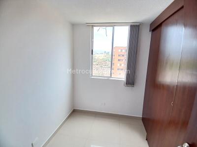 Apartamento de 3 alcobas en arriendo en Loma De Los Bernal, Medellín, 67 m² · foto 6 de 17
