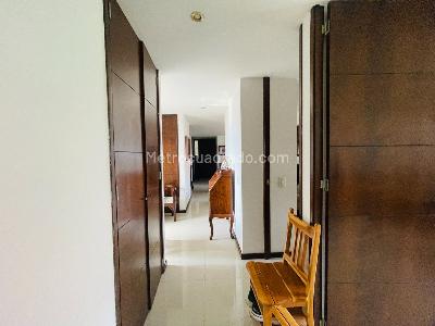 Apartamento de 3 alcobas en venta en El Poblado, Medellín, 116 m² · foto 12 de 18
