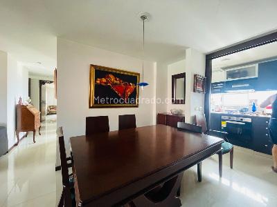 Apartamento de 3 alcobas en venta en El Poblado, Medellín, 116 m² · foto 3 de 18