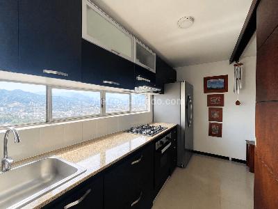 Apartamento de 3 alcobas en venta en El Poblado, Medellín, 116 m² · foto 5 de 18